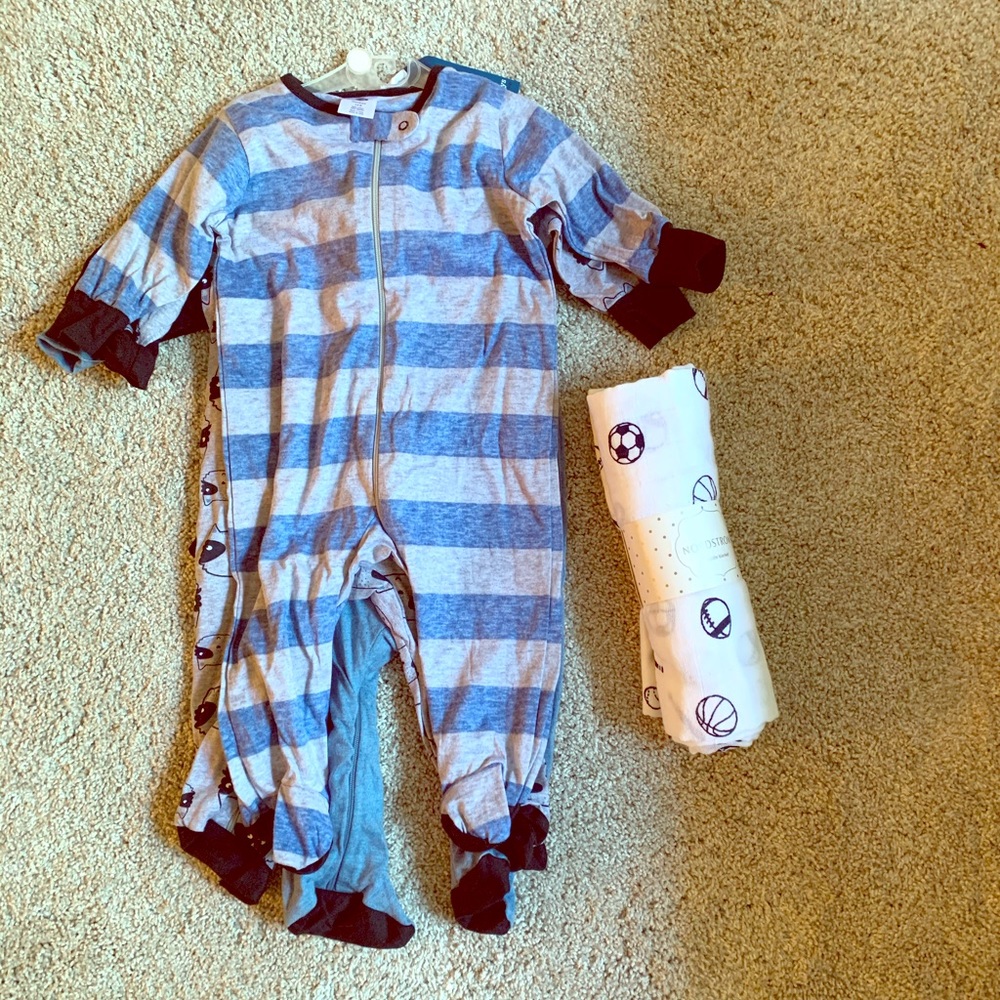 Gerber baby sleep & play w/ Nordstrom swaddle